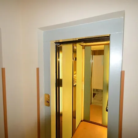 Residenza Marina 아파트 *